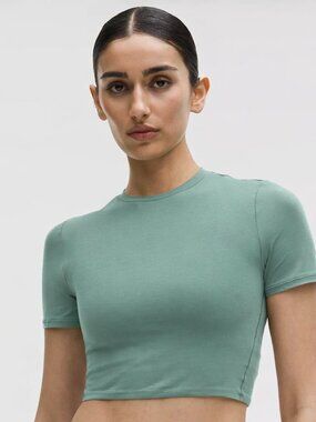 Lululemon Ultrasoft Crop Tee